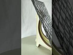 Το οξύ χάραξε το μετριασμένο γυαλί