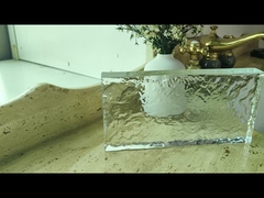 Φραγμοί τούβλου γυαλιού